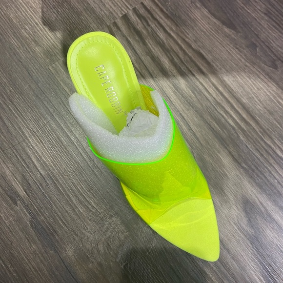 Limelight - Picture 2 of 2